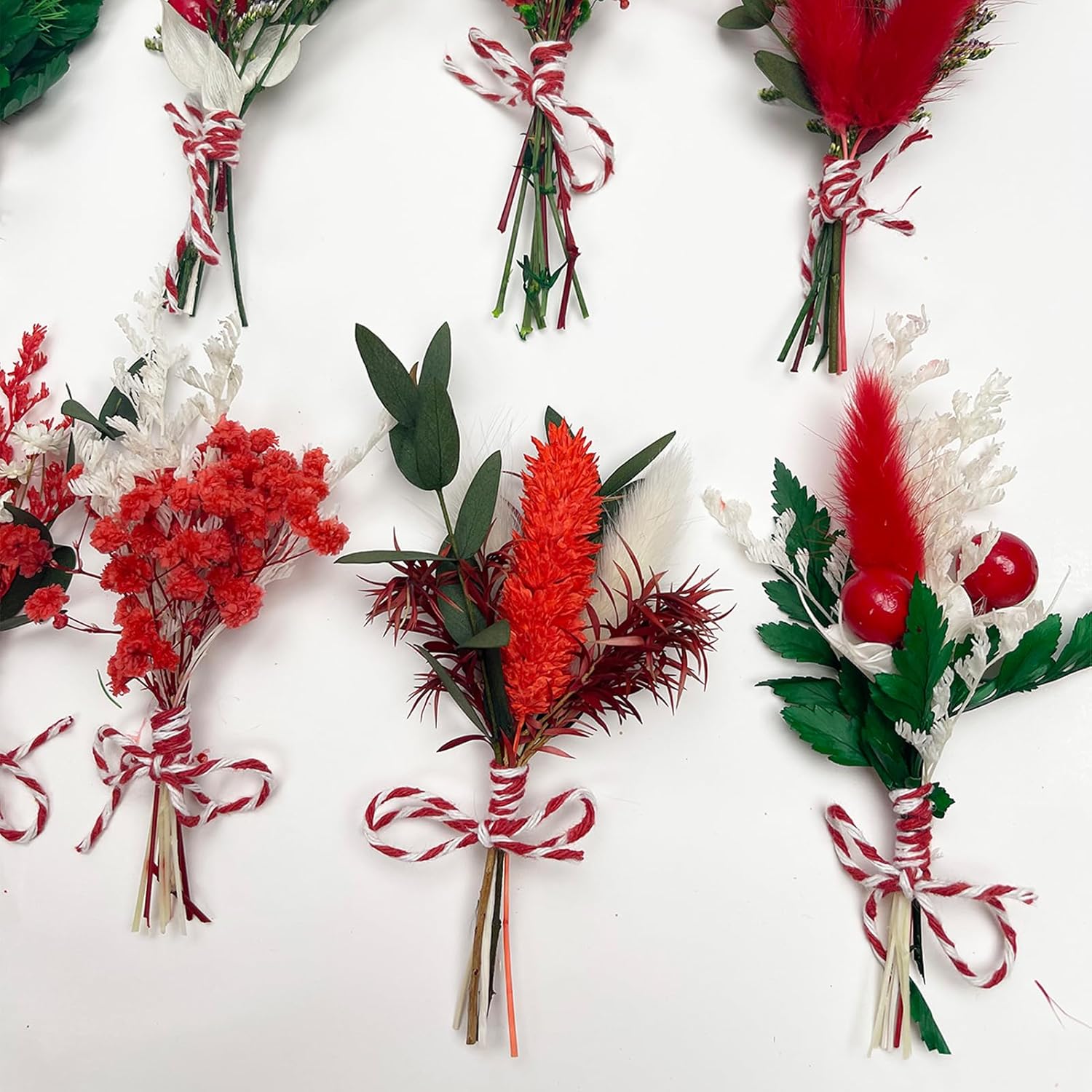 DULRLLY 10pcs Mini Dried Flower Bouquet Christmas Style A